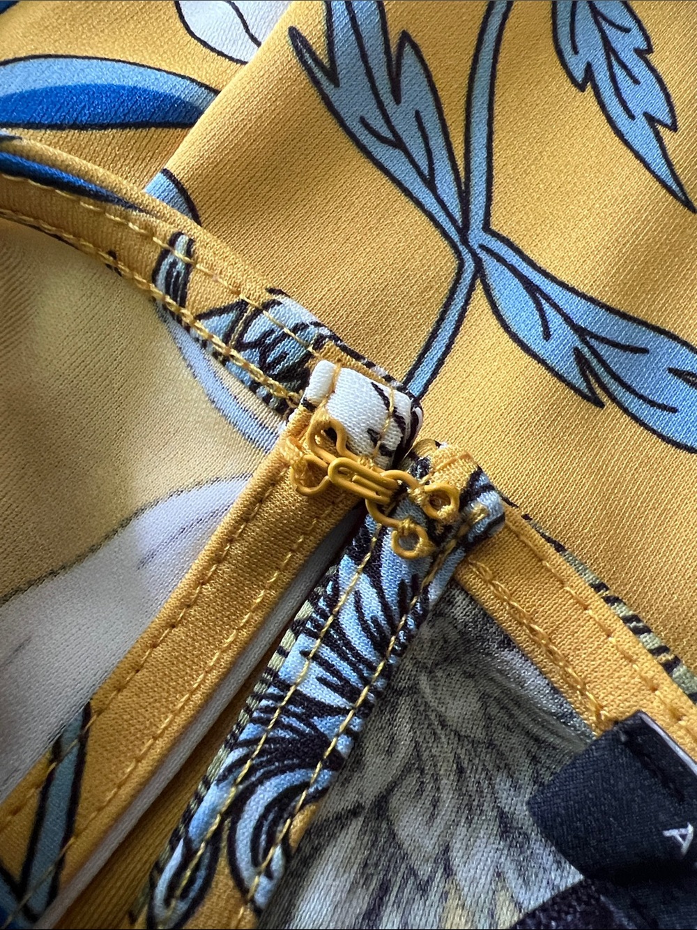 🌻Women’s Floral Print Blouse in Mustard Yellow - Picture 7 of 10